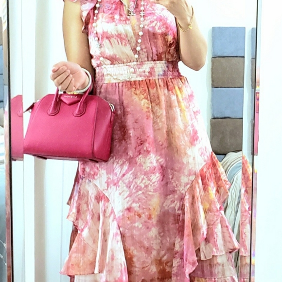 100% Authentic Givenchy Antigona Mini Fuschia crossbody bag - Picture 2 of 10